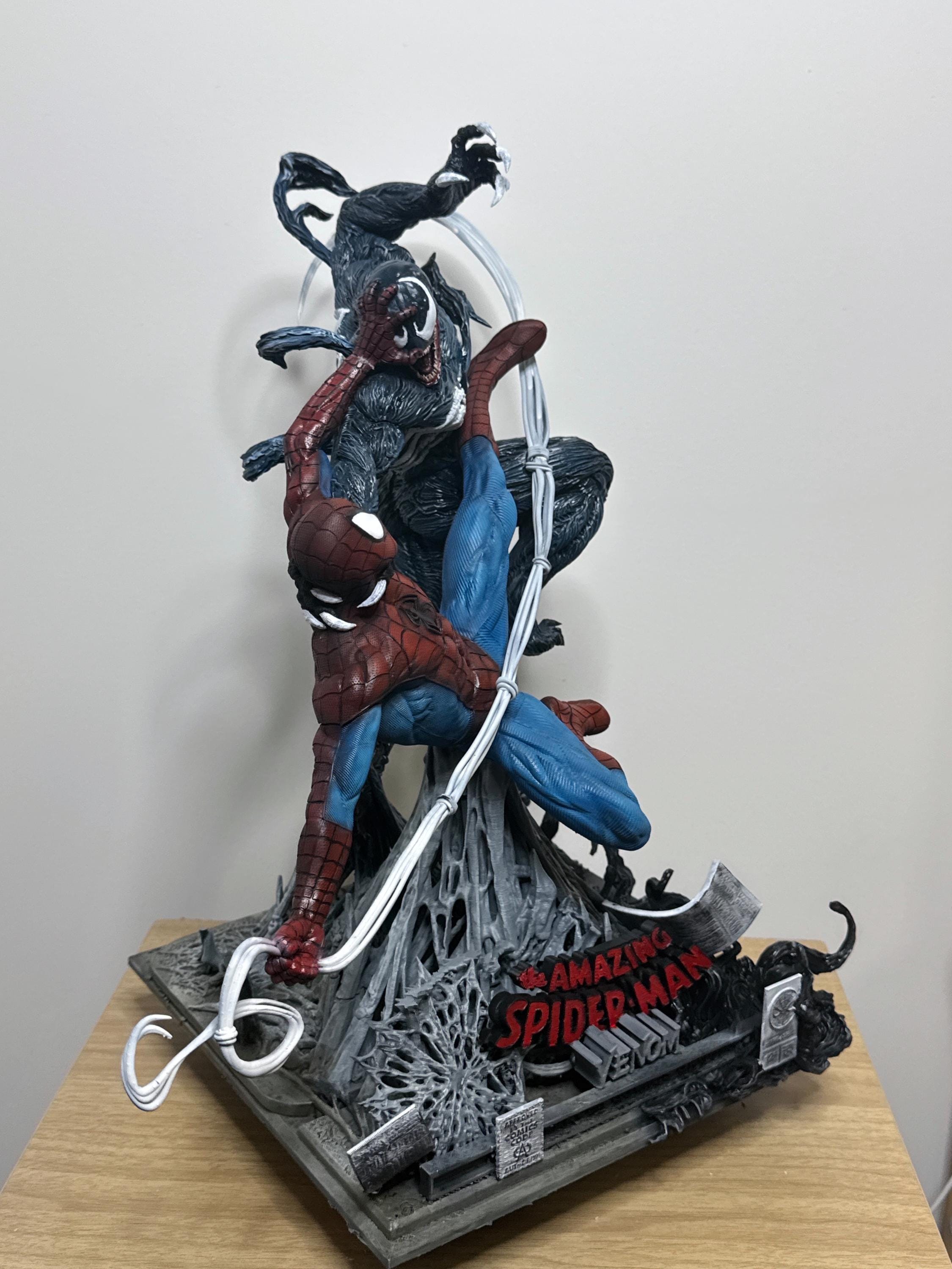 Premium Hand-painted Spider-Man Vs Venom Battle Scene (3D Resin Printed & Hand-Painted) - Green A 3D