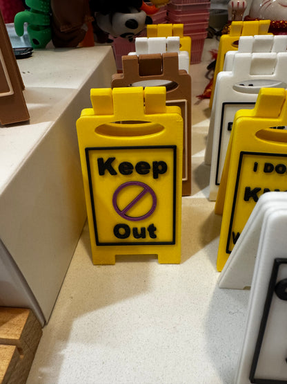 Custom desk funny signs, humorous offices signs - Green A 3D