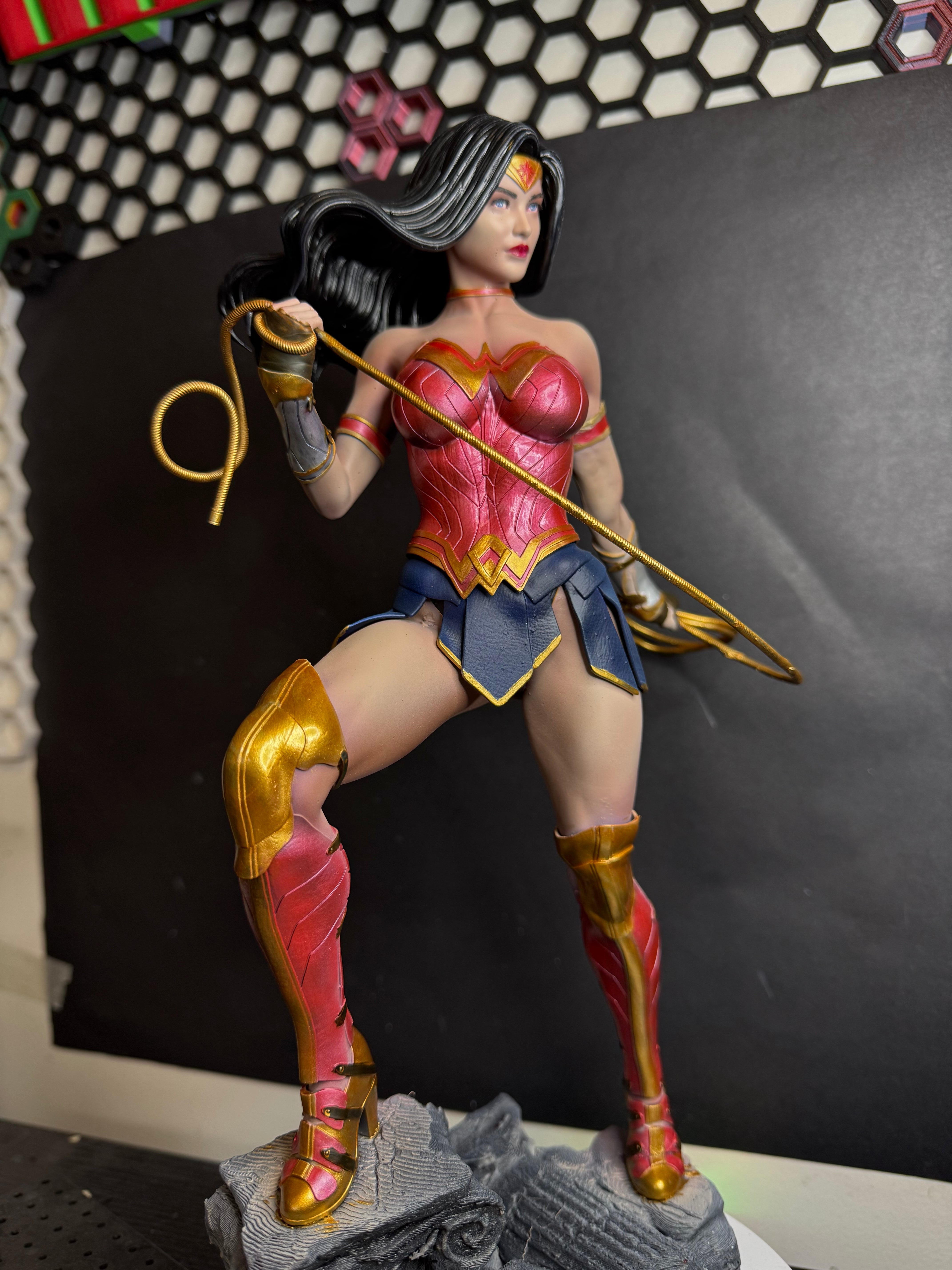 3D Printed & Hand-Painted Wonder Woman Resin Statue - Green A 3D