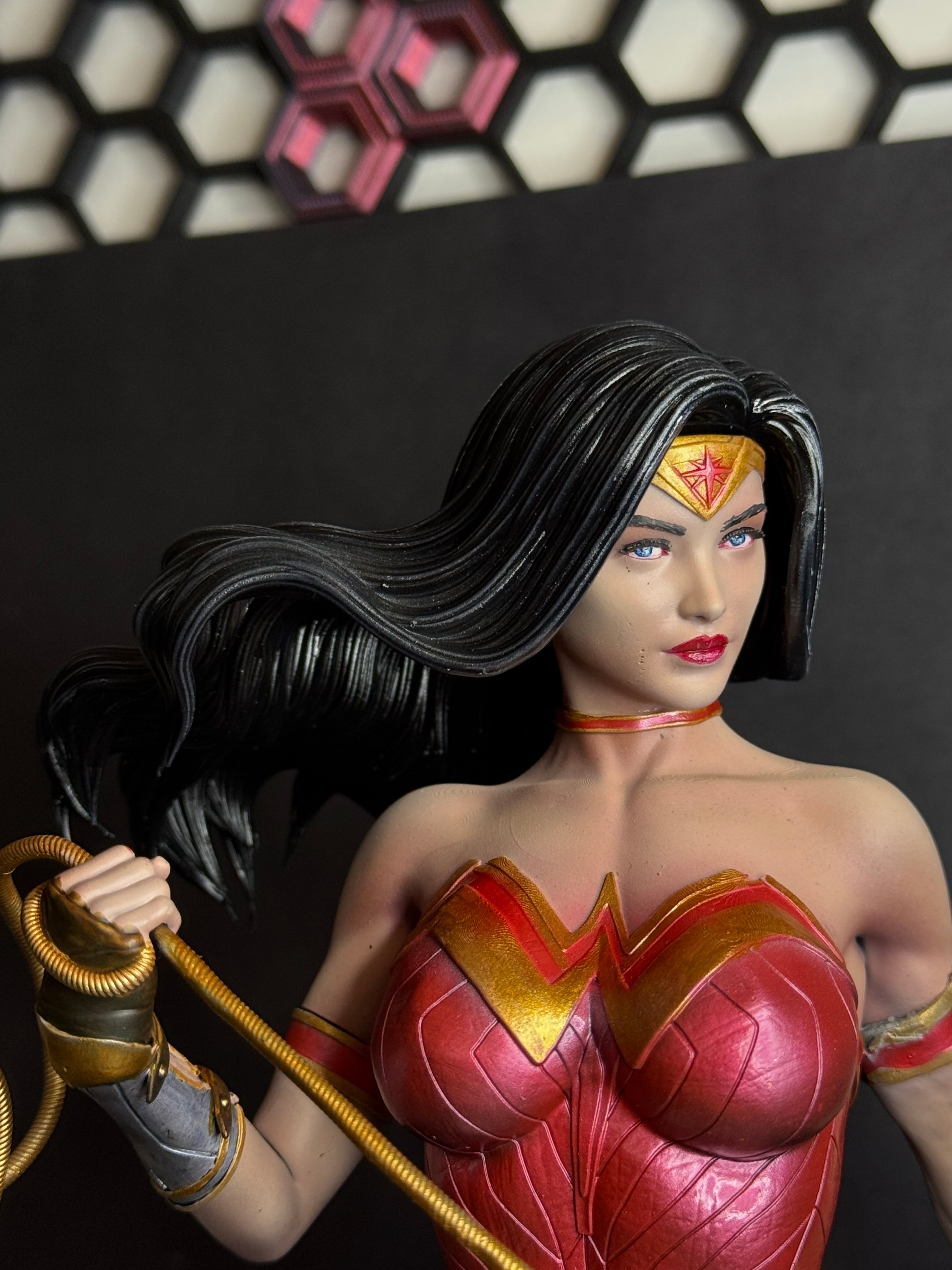 3D Printed & Hand-Painted Wonder Woman Resin Statue - Green A 3D